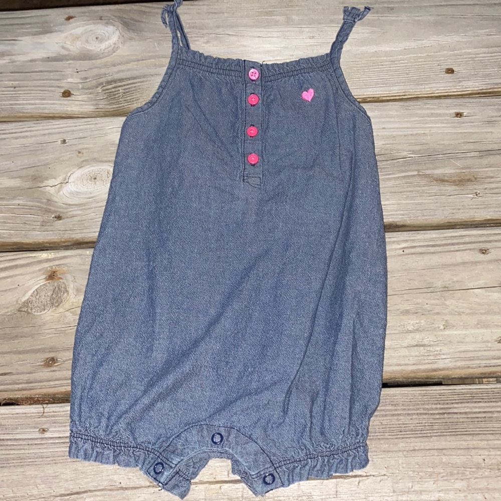 Guess, carters , Healthex 5 outfits and 1 shirt